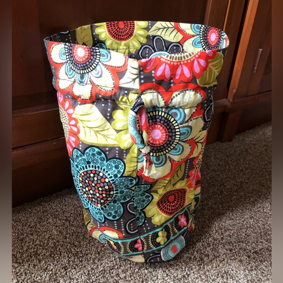 Vera Bradley water resistant drawstring bag. EUC - Picture 2 of 8